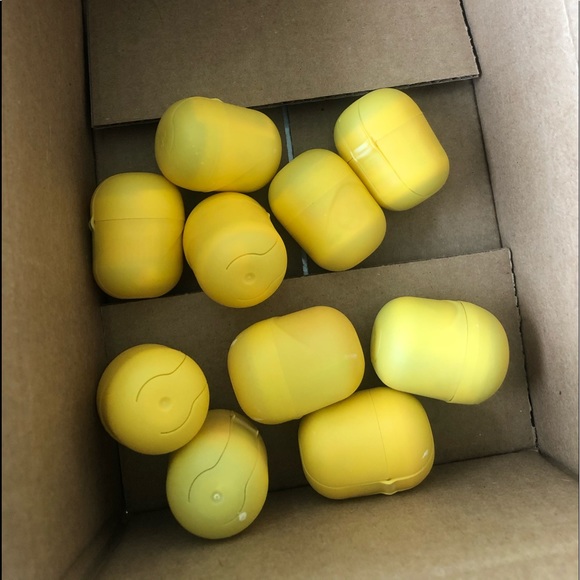 Mystery Kinder surprise toys - Picture 1 of 1